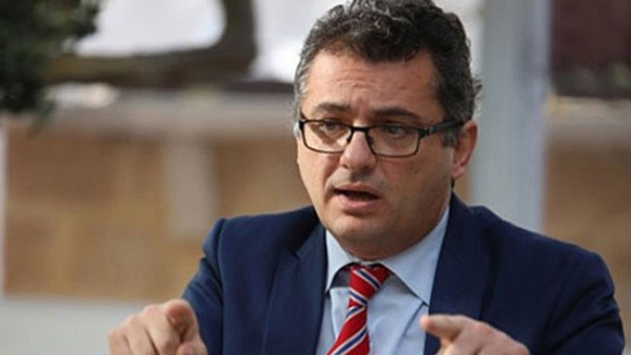 Erhürman: Birileri ülkeyi germek için uğraşıyor!
