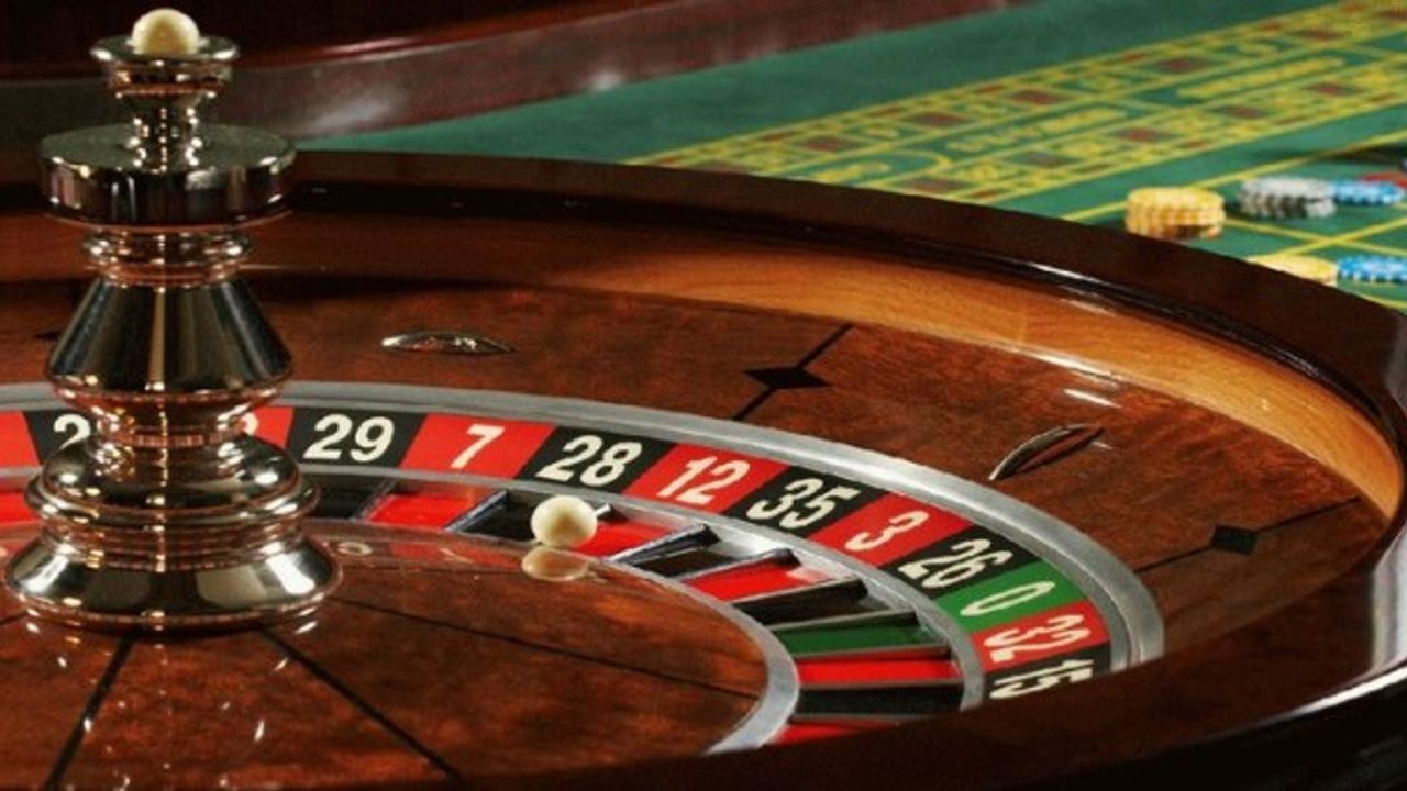 Güney Kıbrıs'ın kumardan beklentileri büyük