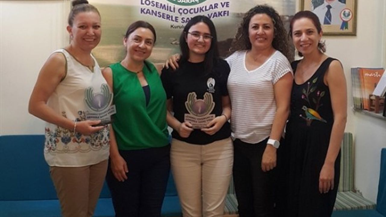 Güzel Sanatlar öğrencisinden örnek davranış