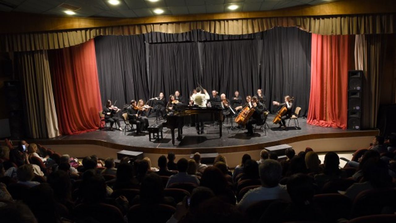 LBO, Özel Eğitim Vakfı yararına konser verdi