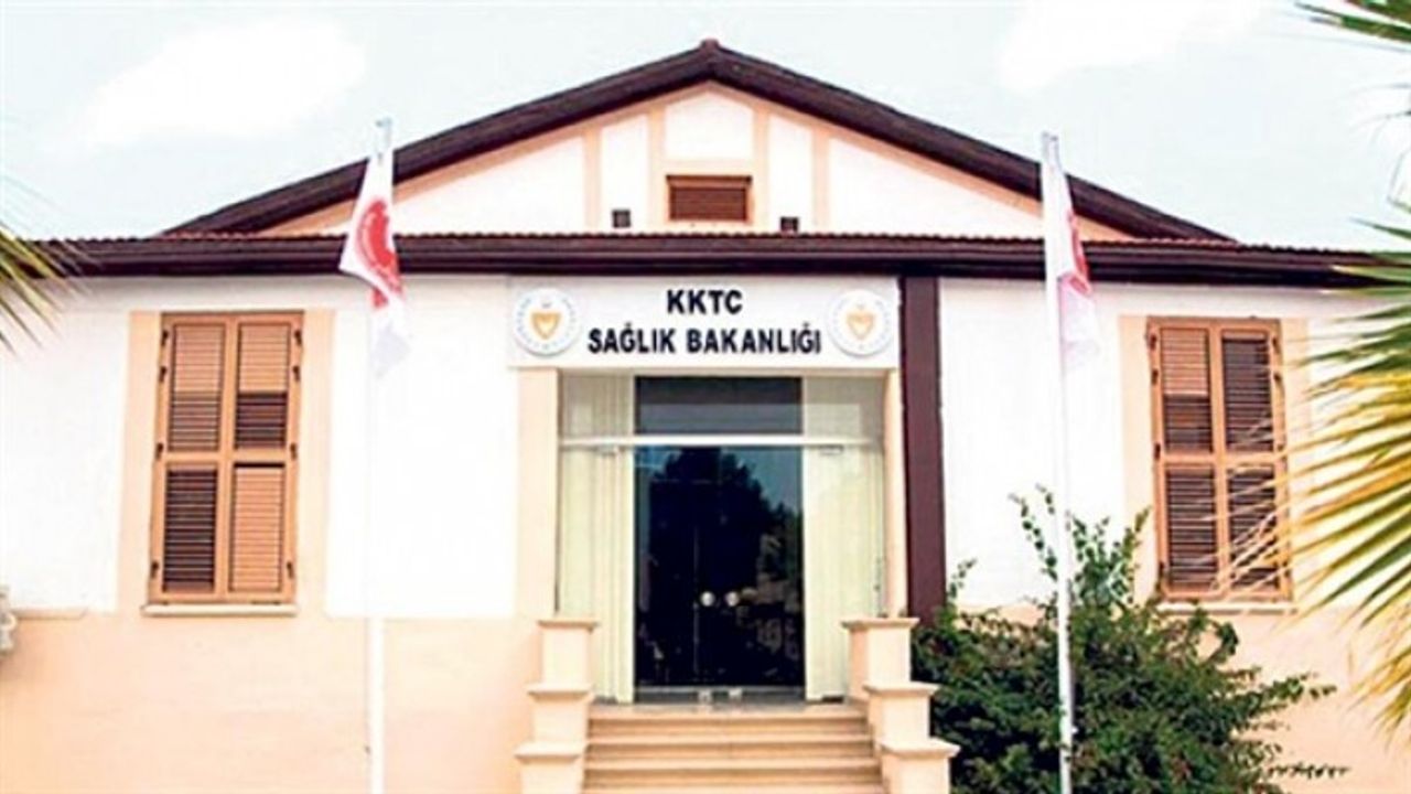 Sağlık Bakanlığı'ndan hemşire nakil duyurusu