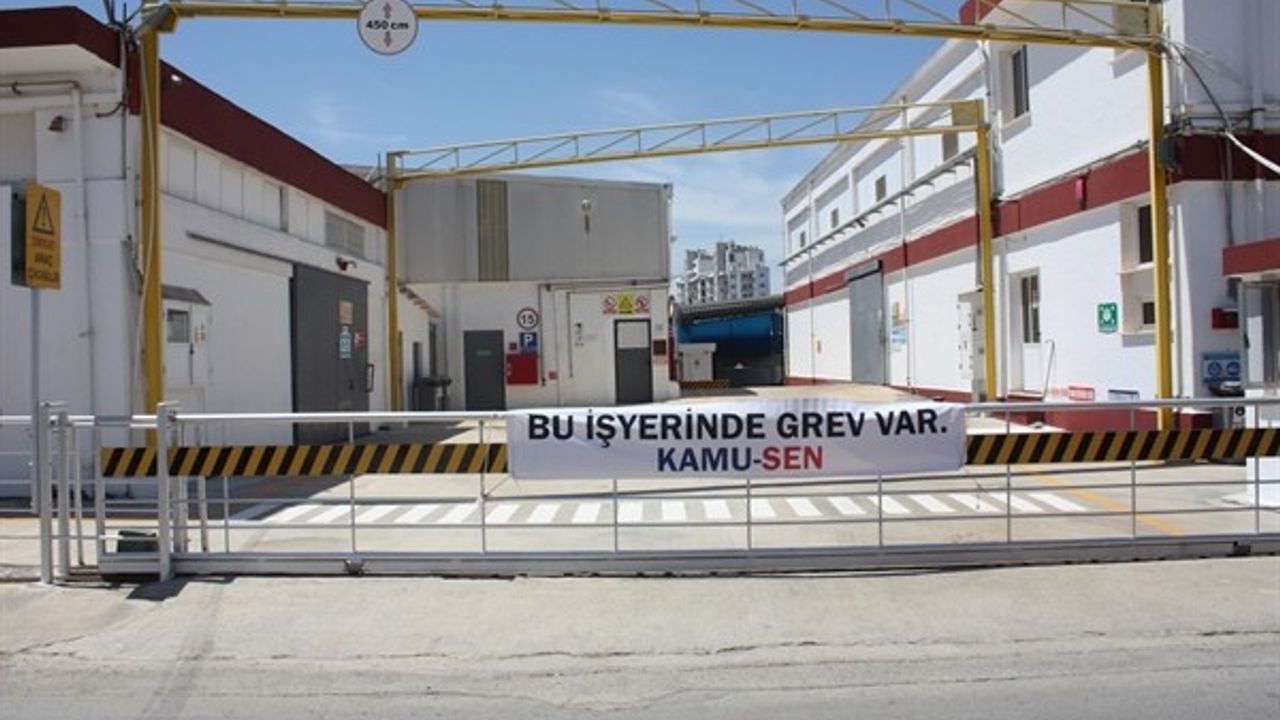 KAMU-SEN Taşel’de süresiz grev başlattı