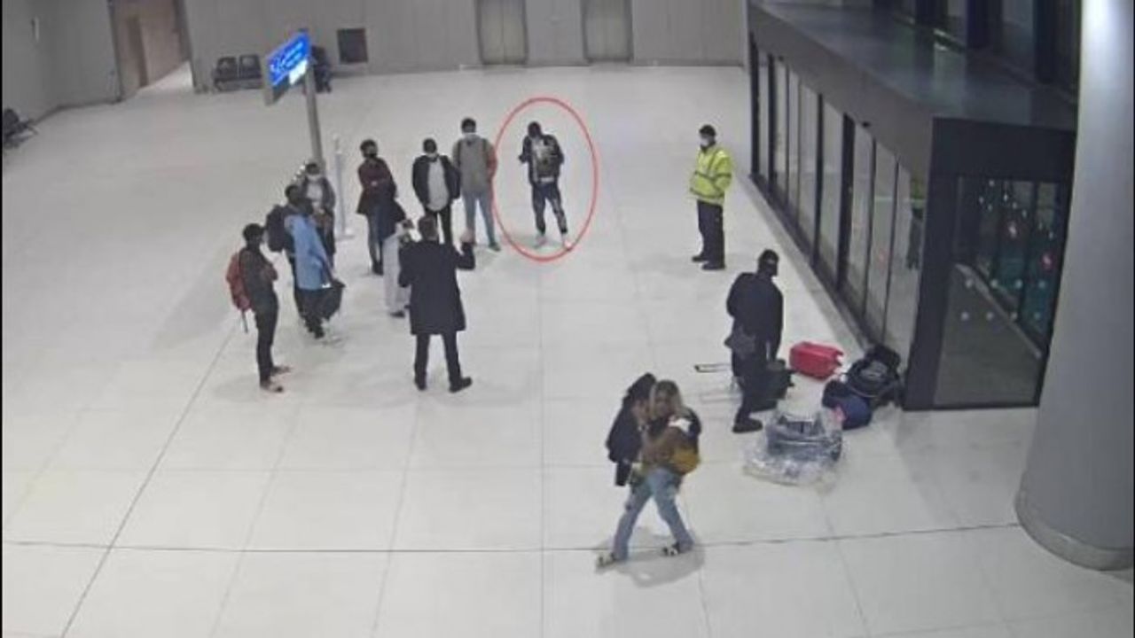 Ercan'dan İstanbul'a giden kişinin midesinde uyuşturucu kapsülü patladı