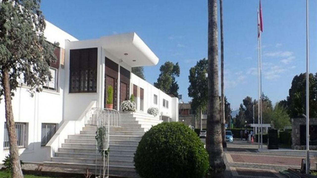 Seçim yasasının değiştirilmesiyle ilgili Ad-hoc komite toplanıyor