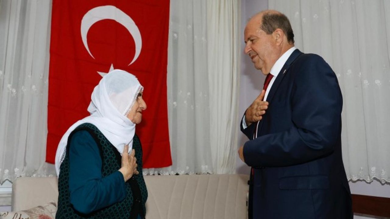 Tatar, Malatyalı Kıbrıs şehidi Seçim Kılıçaslan'ın ailesini ziyaret etti