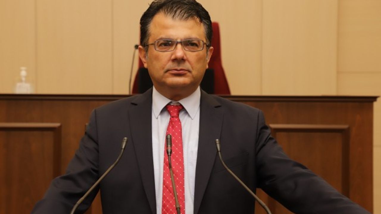 Akansoy: AÖA yönetim kurulunu gerekçe göstermeden görevden aldılar