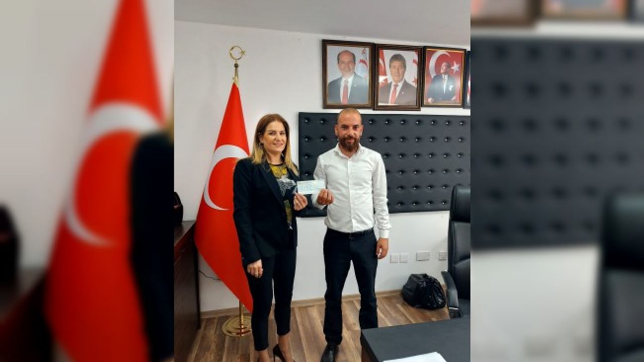 8 Mayıs çekilişi talihlisi 500 bin TL’lik ikramiyesini teslim aldı