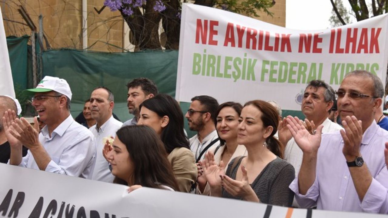 Yeni geçiş kapılarının açılması için eylem yaptılar