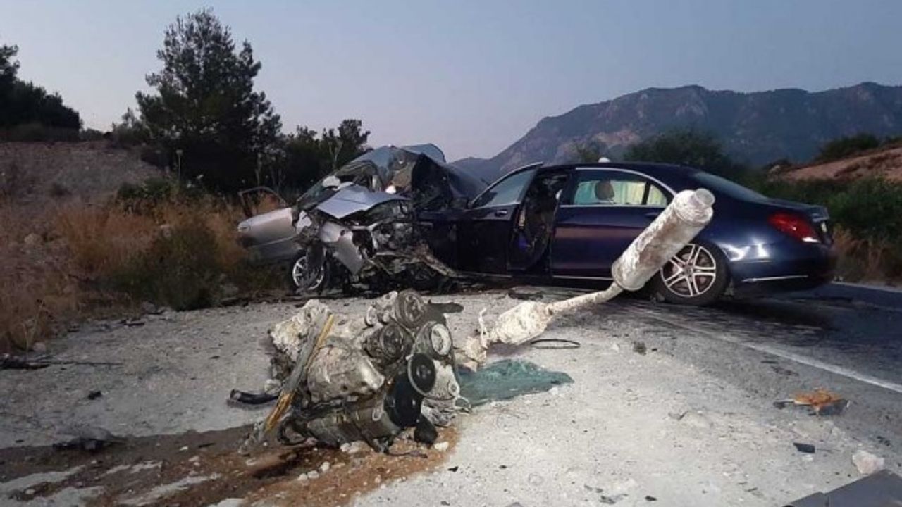 Girne - Değirmenlik anayolunda ölümlü trafik kazası..4 kişi hayatını kaybetti