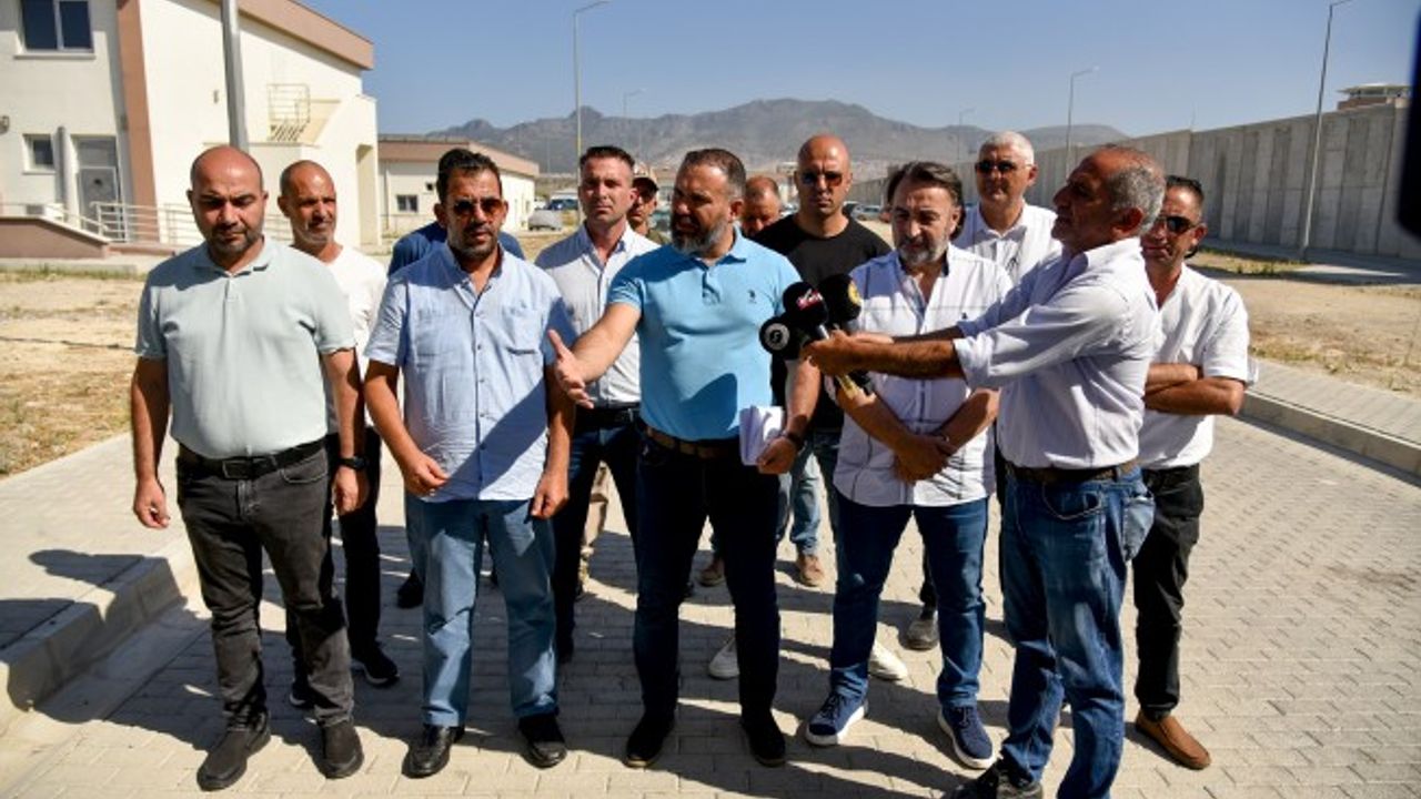 KTAMS, KAMUSEN ve KAMU-İŞ Merkezi Cezaevi'nde tam gün grev uyguladı