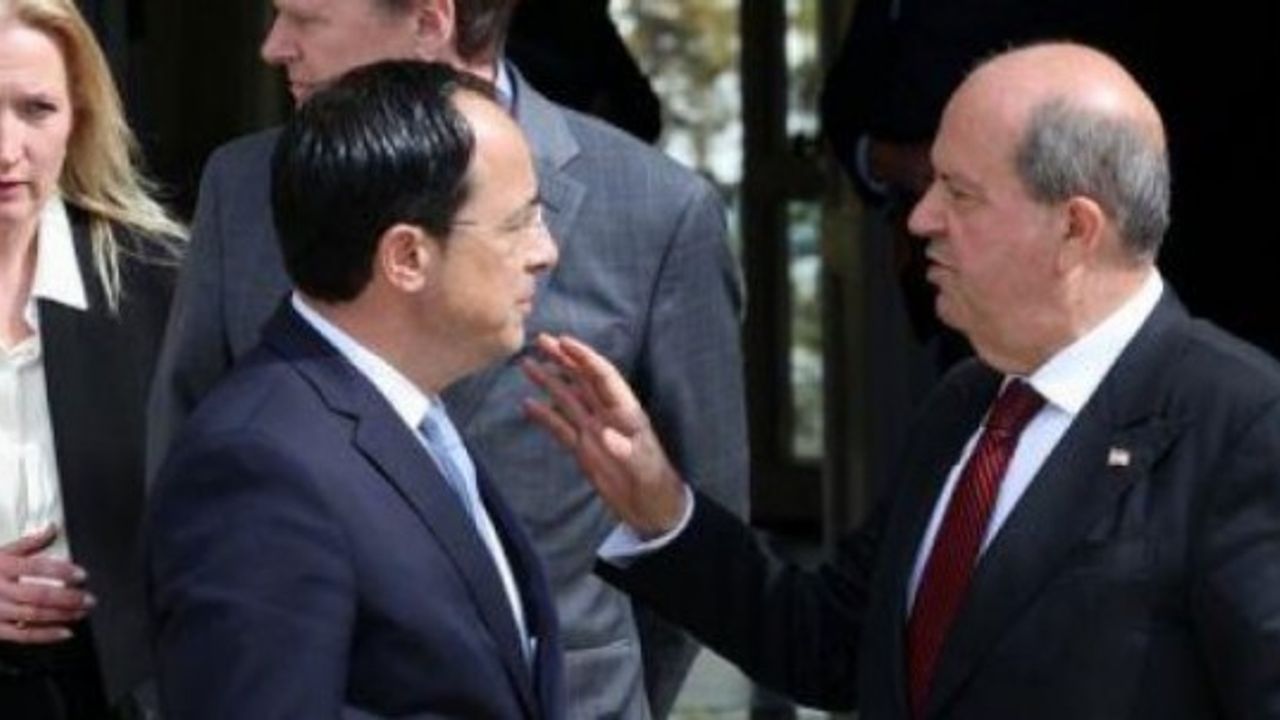 Tatar ve Rum lider Hristodulidis, KŞK Antropoloji Laboratuvarı’nı ziyaret ediyor