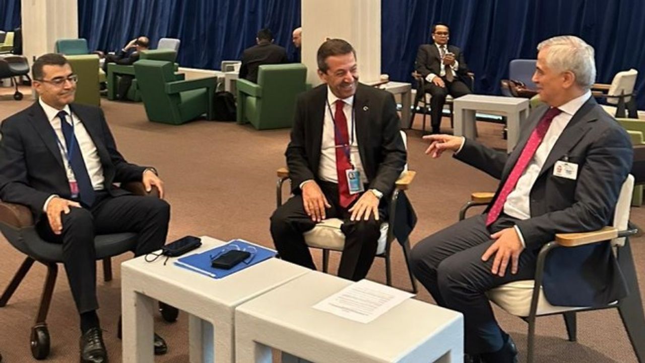 Ertuğruloğlu New York'ta EİT Genel sekreteri Noziri ile görüştü