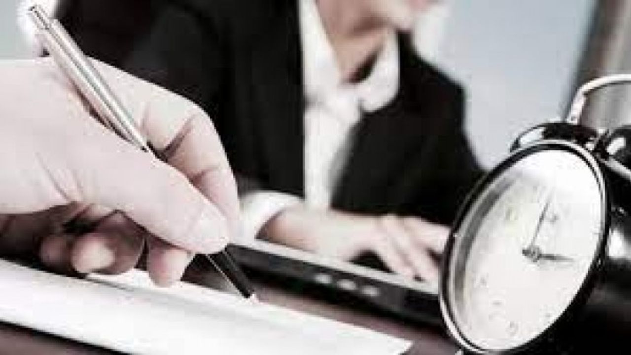 Kamuda tek mesai düzenlemesi Pazartesi yürürlüğe giriyor