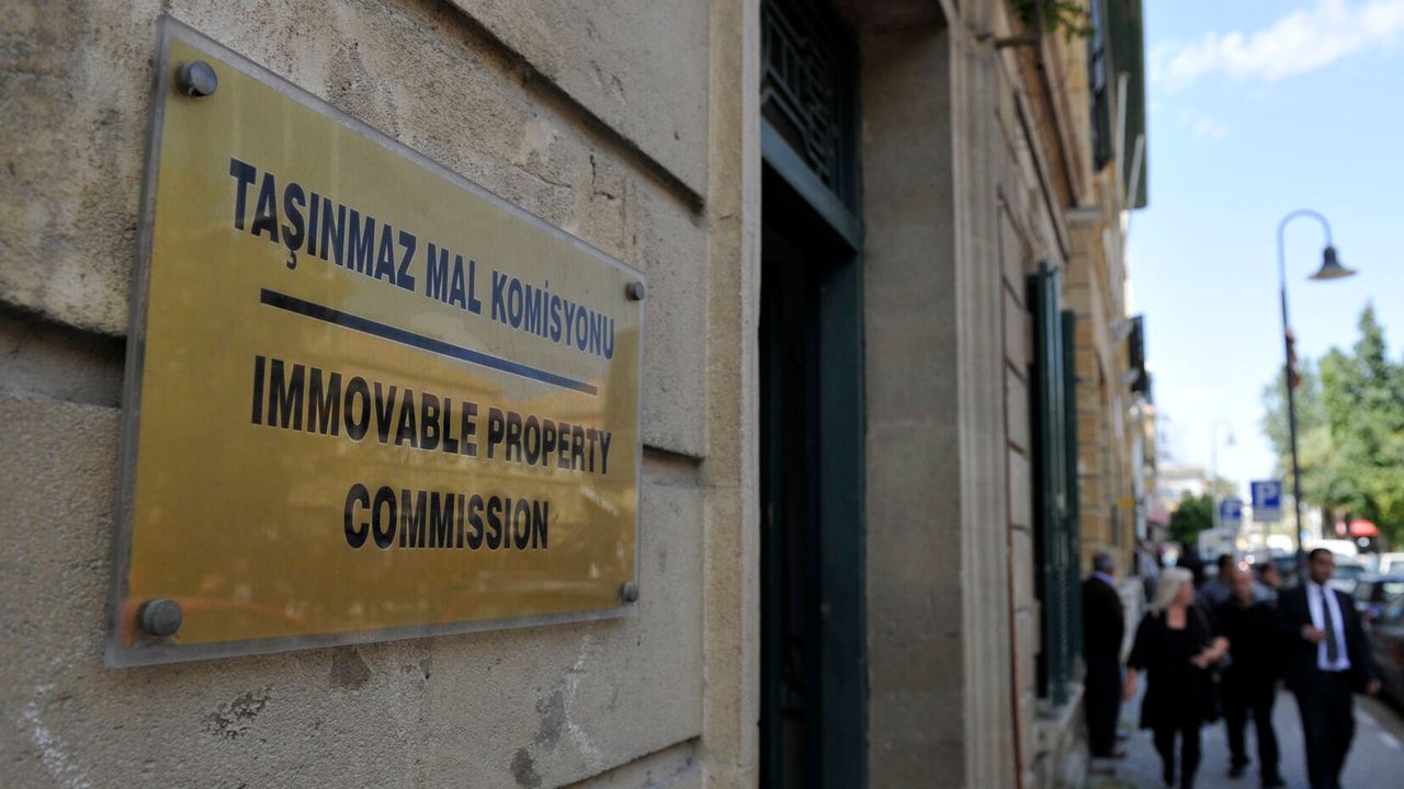 Cyprus Mail: “Taşınmaz Mal Komisyonu, Kıbrıslı Rum mülk sahipleri için tek seçenek”