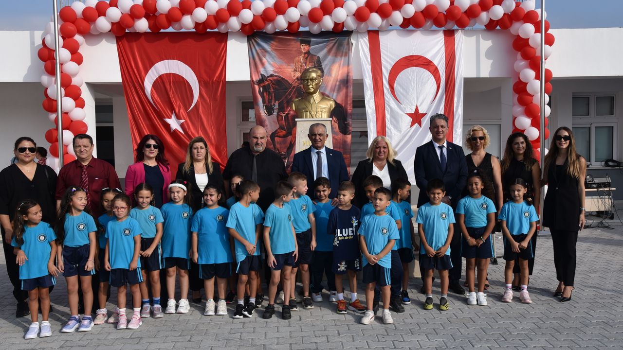 İlköğretimde yeni ders yılı başladı