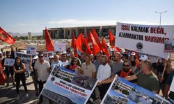 KTOEÖS, Lefkoşa’da eylem yaptı, okulların açılmamasını protesto etti