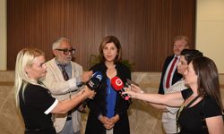 Holguin, yarın Hristodulidis ve ticaret odalarıyla görüşecek
