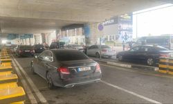Ercan Havalimanı’nda taksicilerin işgali devam ediyor