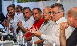 Erhürman, Gazimağusa’da esnafla buluştu