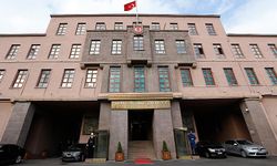 “Rum kesiminin Ada'da dengeyi bozma girişimlerini izliyoruz”