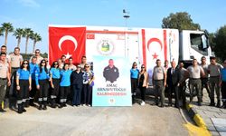 Lefkoşa'daki "Amaç Arnavutoğlu Meydanı" törenle açıldı