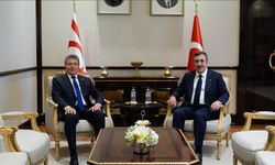 Yılmaz, Başbakan Üstel ile görüştü