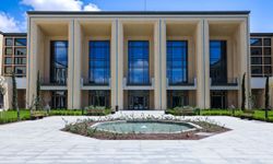 Cumhuriyet Meclisi pazartesi gününe ertelendi