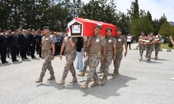 47 yaşındaki polis memuru Korkmaz son yolculuğuna uğurlandı