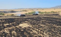 Lefkoşa-Girne ana yolunda araç, Boğaziçi'nde arazi yangını