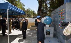 Guterres, Ledra Palace Otel önündeki BM anıtına çelenk koydu
