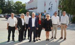 Paşaoğlu, Girne Dr. Akçiçek Hastanesi’ni ve Oğuz Veli Ortaokulu’nu ziyaret etti