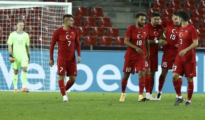 Almanya-Türkiye maçında gol düellosu