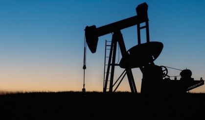 Brent petrolün varil fiyatı 110,48 dolar