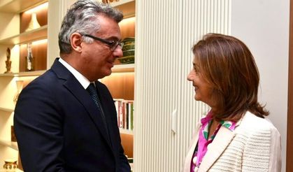 Erhürman, Holguín ile bir araya geldi