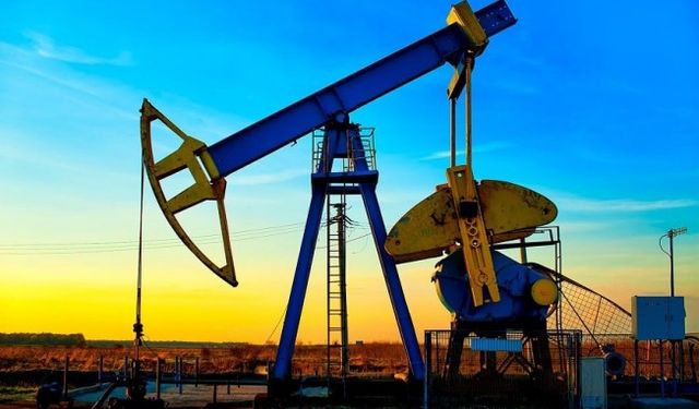 Brent petrol haftaya düşüşle başladı