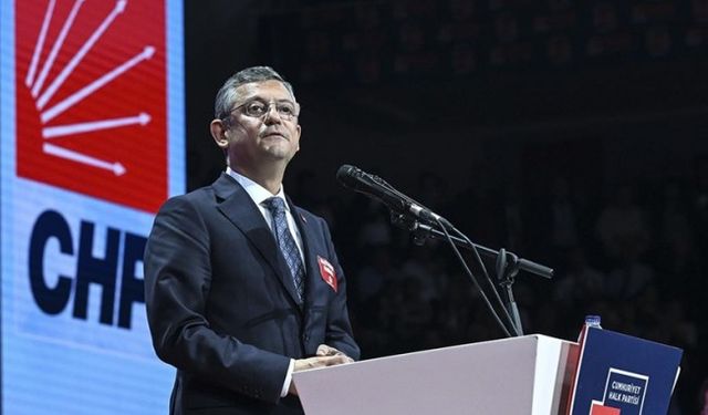 CHP'nin yeni genel başkanı Özgür Özel oldu