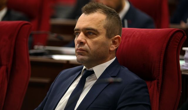 İhalesiz Fiberoptik Vurgunu: 30 Milyonluk Proje 100 Milyona veriliyor