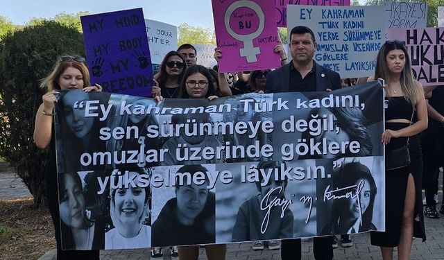 DAÜ’lüler kadına yönelik şiddetin son bulması için yürüdü