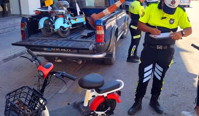 Polis, elektrikli scooterlarla ilgili kuralları hatırlatarak uyarılarda bulundu