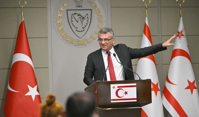 Erhürman: “Çözüme giden yolda kaldırımları doğru döşemeye başladık”