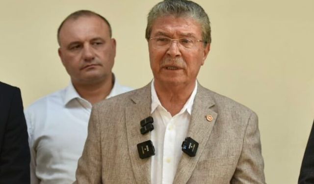 Üstel: “Felakette sağlık çalışanlarımız insan üstü bir gayret ortaya koydu”