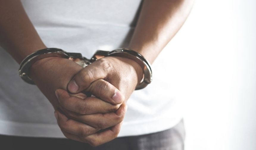 Çalıştığı şirketten 21 adet klima çaldı, yurt dışına çıkış yaparken tutuklandı