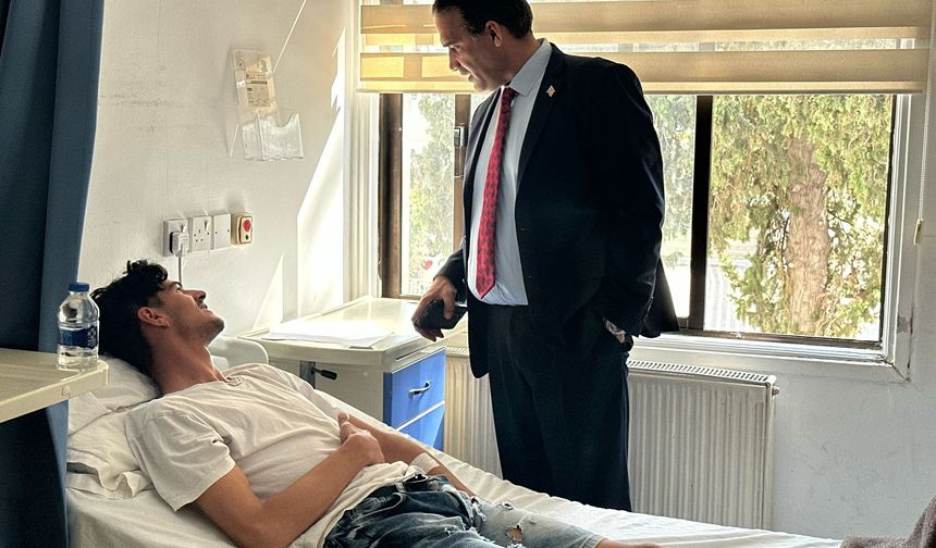 Gardiyanoğlu, trafik kazasında yaralanan engelli bireyleri ziyaret etti
