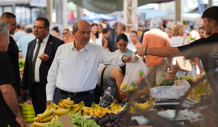 Cumhurbaşkanı Ersin Tatar, Girne Açık Pazarı ziyaret etti