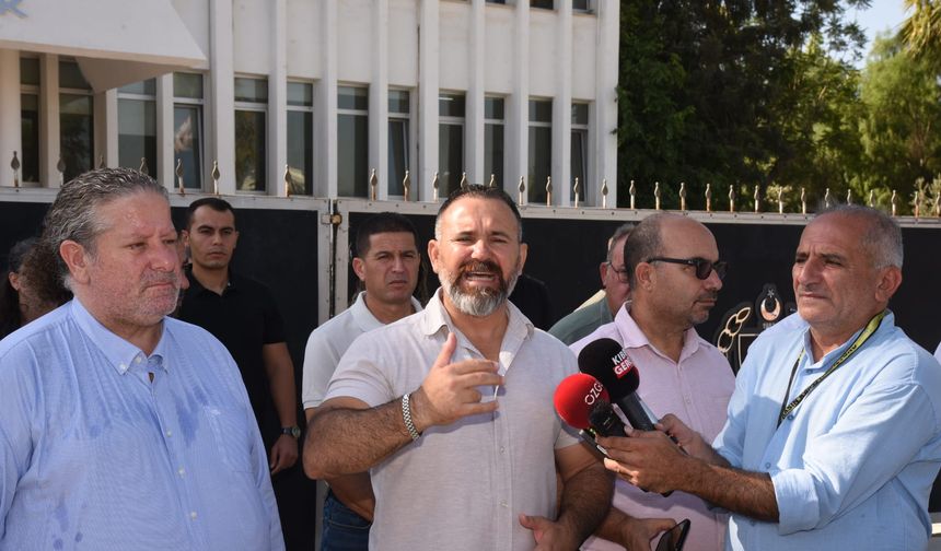 Resmi Kabz Memurluğu ve Mukayyitlik Dairesi’ndeki grev sürüyor...