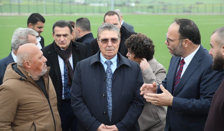 Üstel: “İstikrar sürüyor, spor projeleri de tamamlanıyor”