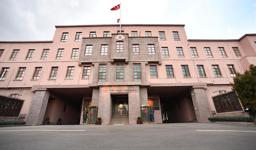 MSB: İran'dan ateşlenen füze imha edildi