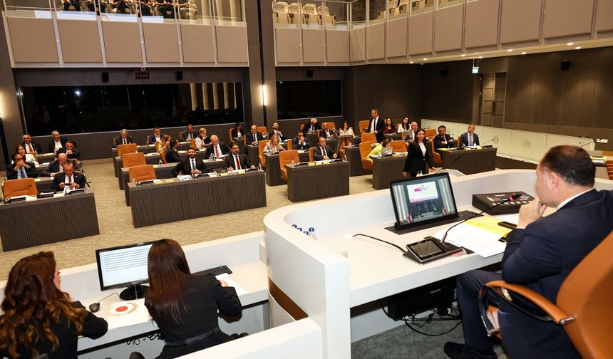 Meclis’te “hükümetin icraatları ve seçim tarihi” gündem oldu