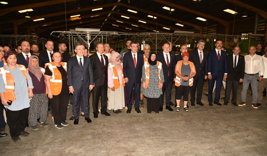 Yılmaz, Güzelyurt Soğuk Hava Deposu Entegre Tesisleri’nde incelemede bulundu