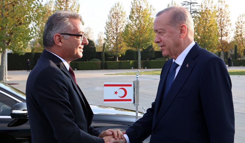 Erdoğan'dan Erhürman'a "geçmiş olsun" telefonu